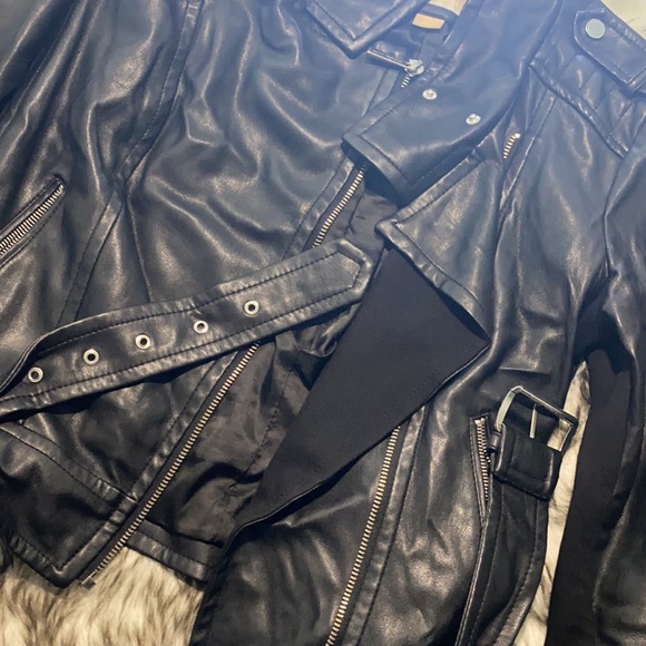 Brand: Michael Kors - Picture 4 of 10